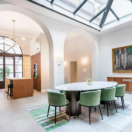 Duomo Luxury Palace Albizi شقة